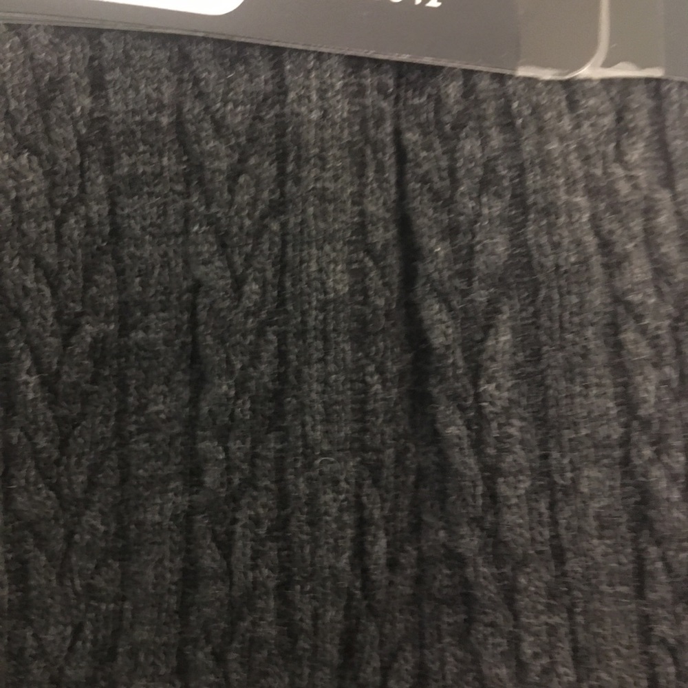 NWT Lane Bryant gray cable knit leggings Sizes 1X, 2X or 3X - Picture 2 of 7